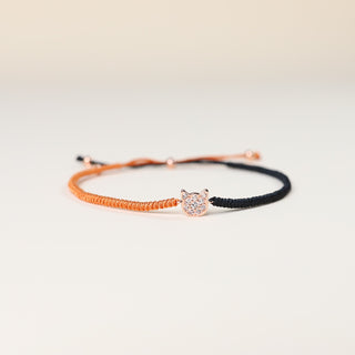 ハンドメイド 猫の編み込みブレスレット - サビ